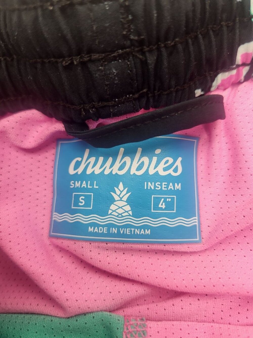Chubbies The Havana Nights Lined Classic Swim Trunk Black Palms SZ SM 4" inseam - Picture 4 of 7